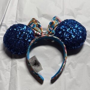 Disney Club 33 It’s a Small World mouse ears